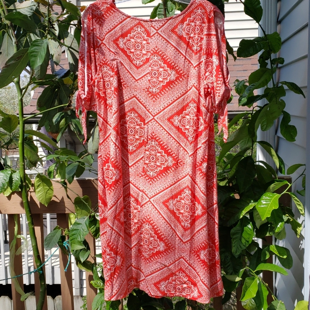 Red Bohemian Cold Shoulder Dress - Picture 2 of 5